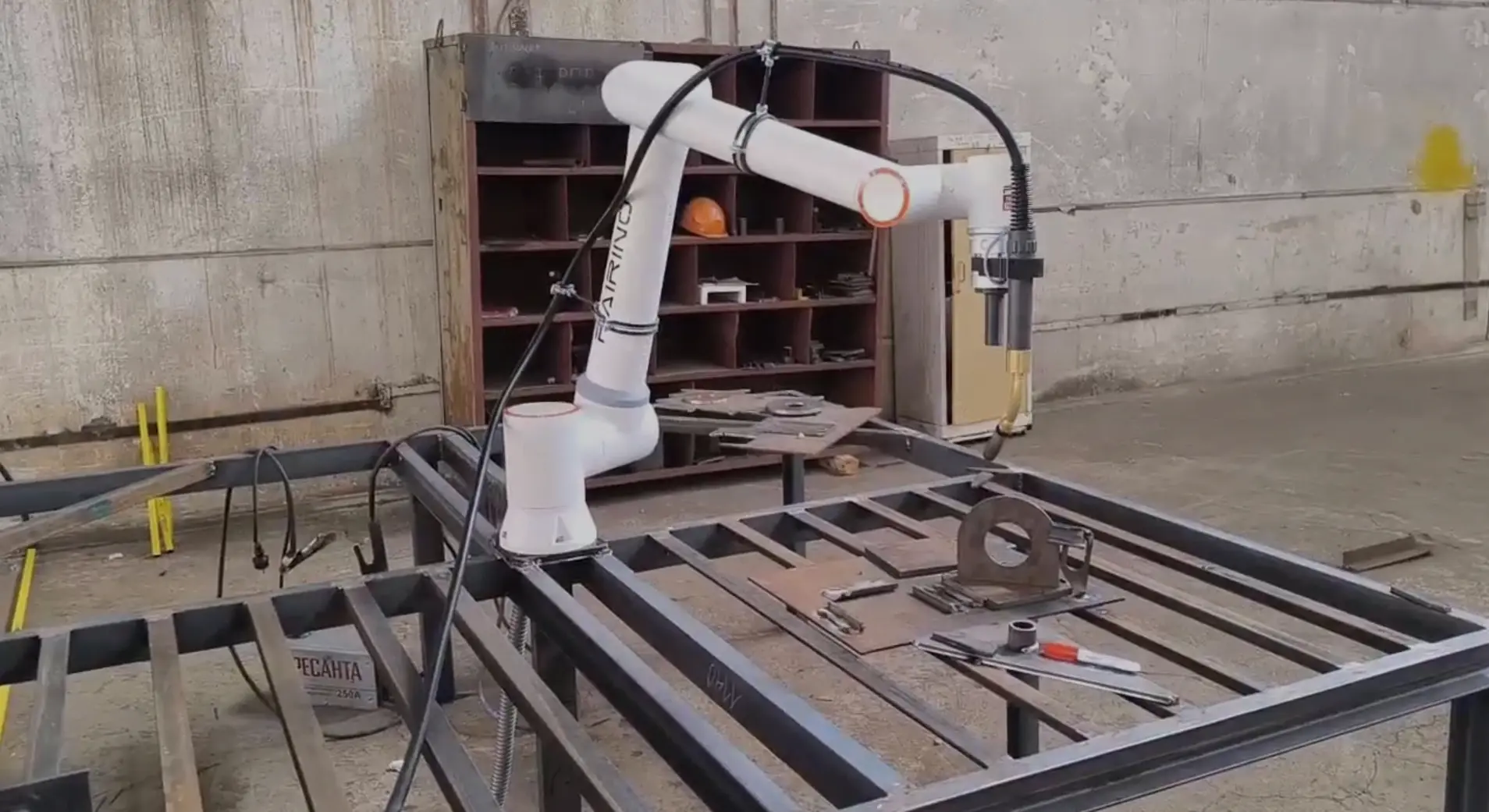 https://a.storyblok.com/f/298593/1908x1041/ef037ad729/fr10-welding.png https://a.storyblok.com/f/298593/1908x1041/ef037ad729/fr10-welding.png